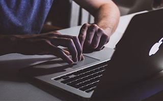 意甲媒体透露：米兰正在与亨克俱乐部谈判，阿莱格里十分欣赏亨克尼日利亚前锋阿罗科达雷